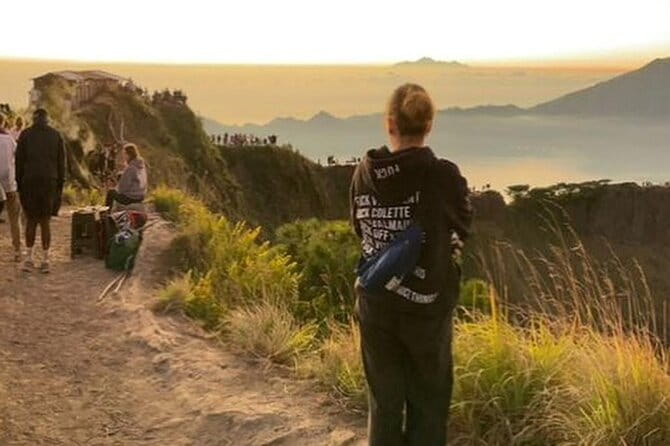 2 Days Mount Batur Sunrise Trekking With Private Ubud Day Tour - Daytime vs Nighttime Hike: What the Climb Really Feels Like