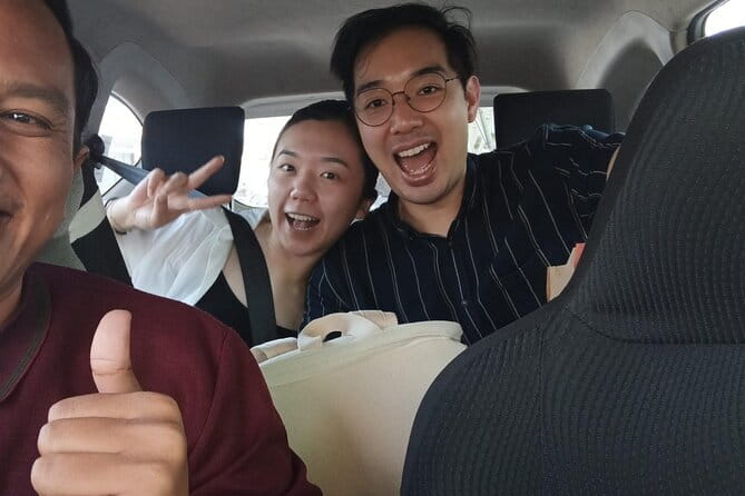 Airport Transfer Bali - Communication With Your Driver: WhatsApp Makes a Difference