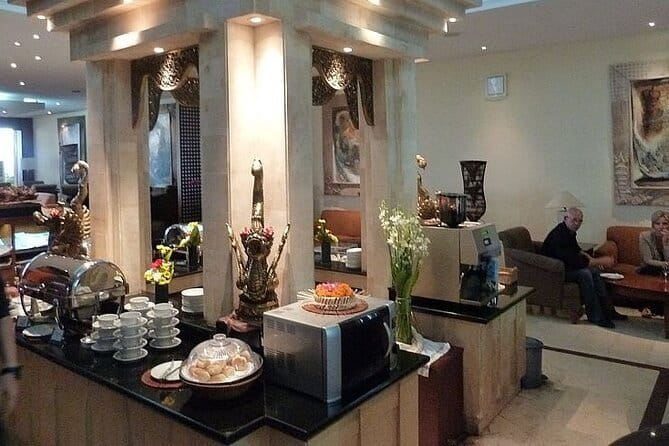 Bali Airport Lounge - Bali airport lounge value: a calmer wait at I Gusti Ngurah Rai