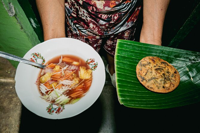 Bali Bites Food Tour with 15+ Tastings - What you’ll actually taste: savory meals, snack desserts, and shareable portions