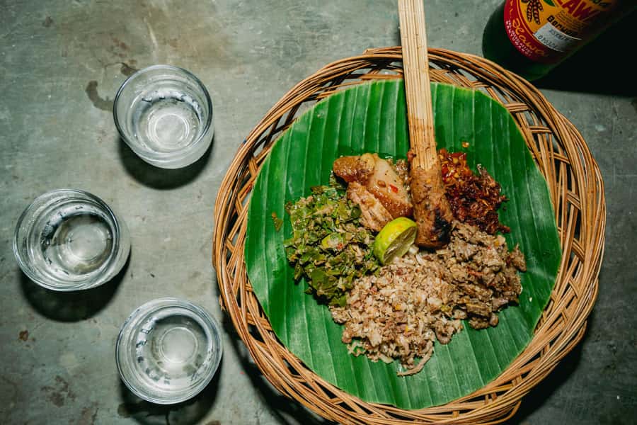 Bali: Bites Food Tour with over 15 Tastings - The first bites: pisang goreng to sambal sate
