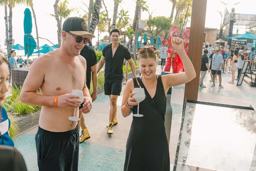 Bali/Canggu: Atlas Beach Club Celebrity Performance 2025 - Entering Atlas Beach Club: QR code check-in and ID checks