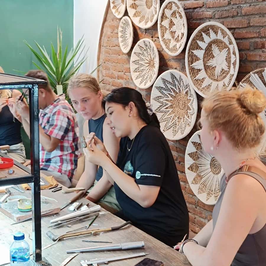 Bali: Canggu Jewelry Making Class with Creative Studio Vibes - Price and value: what $46 gets you in Canggu