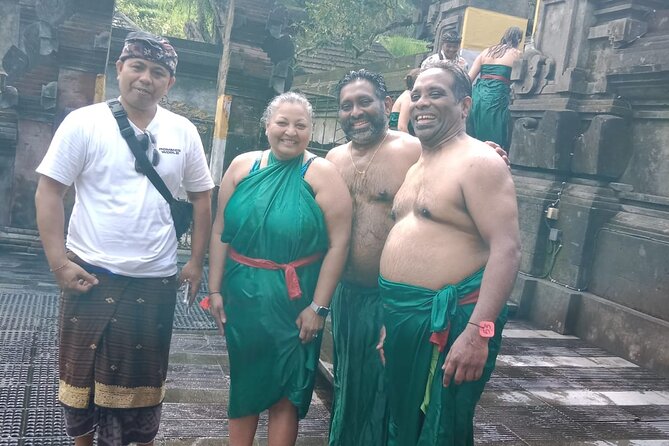 Bali Culture And Spring Temple Private Guided Tour - Tegalalang Rice Terrace: views that are worth slowing down for