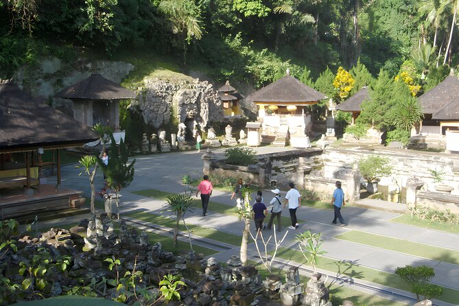 Bali Cycling and Ubud Waterfall Tour - Ubud Palace (Puri Saren Ubud): A Quick Hit of Courtly Ubud