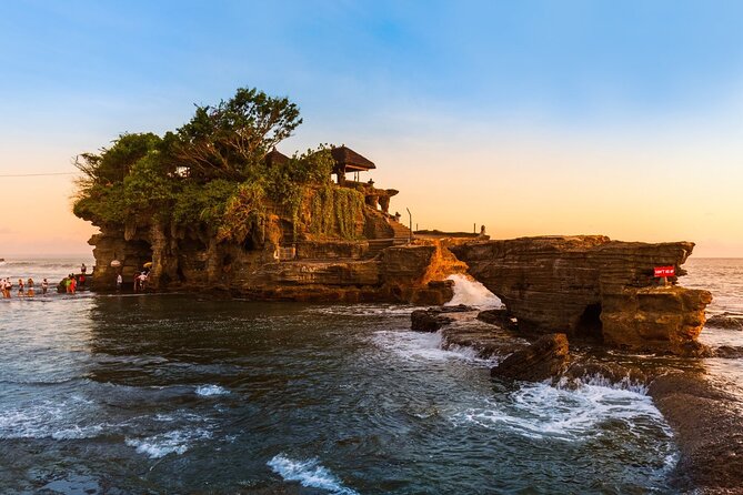 Bali Day Trip to Ubud Highlight Tour and Tanah Lot Temple - Tegalalang Rice Terrace: the classic Ubud photos, minus the guesswork