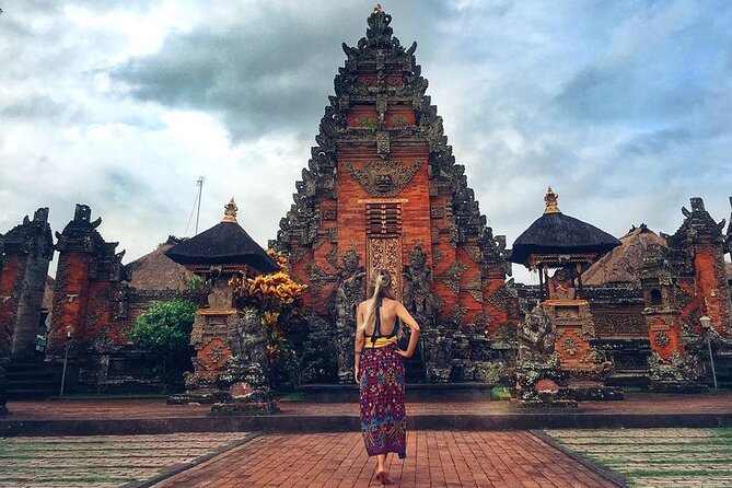 Bali Day Trip to Ubud Highlight Tour and Tanah Lot Temple - Guides like Dian and Ary: why clear explanations improve every stop