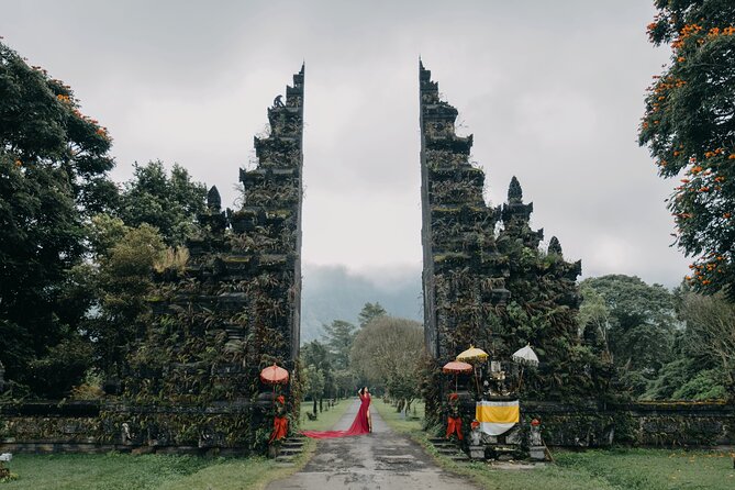 Bali Flying Dress VIP Ubud Photoshoot (Private with Professional Photographer) - Dress styling, posing support, and why the team matters