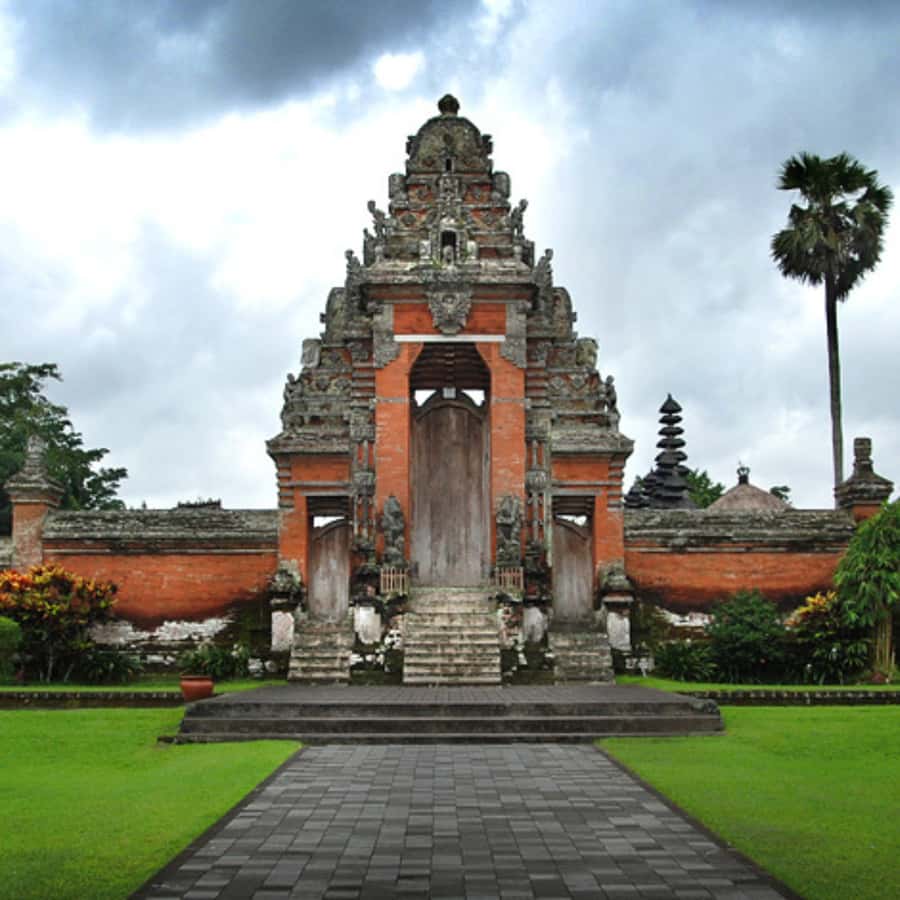 Bali : Full Day Denpasar City Tour - Taman Ayun Temple: Multi-Tier Pagodas and Calm Water Features