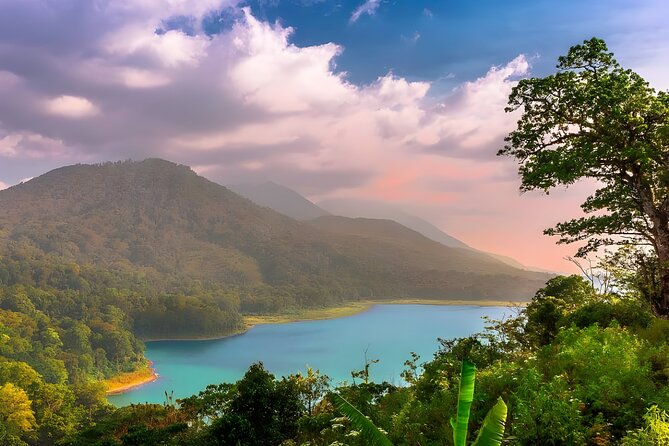Bali Full-Day Hidden Hills, Twin Waterfalls and Hot Spring Tour - Brahma Vihara Arama Buddhist Monastery: the temple that anchors the day