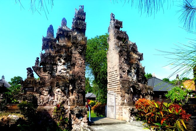 Bali Full Day-Tour: Denpasar City and Uluwatu Sunset Tour - Uluwatu Temple: The Cliff-Edge Sunset Experience