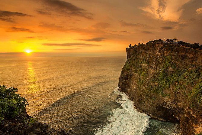 Bali Half-Day Uluwatu Temple Sunset, Kecak Dance, Dinner - How This Seminyak Loop Works (and Why It Saves Time)