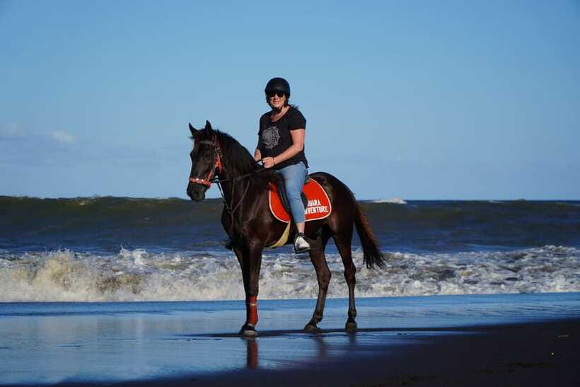 Bali: Horse Riding Experience in Sanur (1 Hour ride) - Gallop and Canter for Confident Riders: Getting the Pace Without Getting Burned
