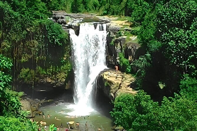 Bali Horse Riding, Waterfall, Rice Terrace, Lunch - All Inclusive - Horse Riding at Saba Beach: coastline views and real time in the saddle