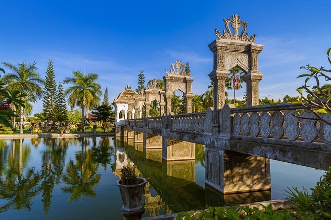 Bali Instagram: Gate of Heaven Tour - Stop 2: Tirta Gangga Water Garden (and Possible Fish-Feeding Fun)