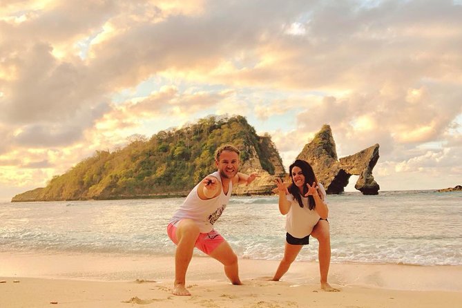 Bali-Nusa Penida. East Part. Private car. All-inclusive - Stop 3: Molenteng Tree House for a cliffside break