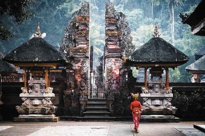 Bali Private Car Hire with English-Speaking Driver - Sacred Monkey Forest Sanctuary: Macaques, Temples, and Practical Patience