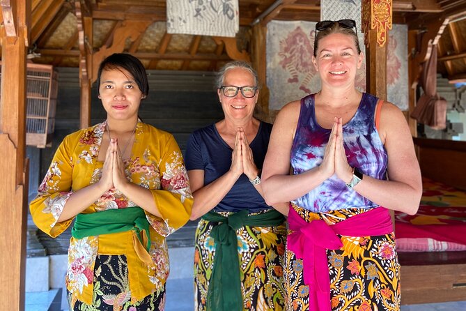 Bali Traditional Village Experience - Learning Canang Sari offerings the right way