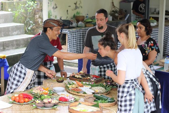 Balinese Cooking Class & Tanah Lot Temple Visit - Private & All-Inclusive - Cooking in Seminyak: Market, Mortar, and a Lunch You Earn