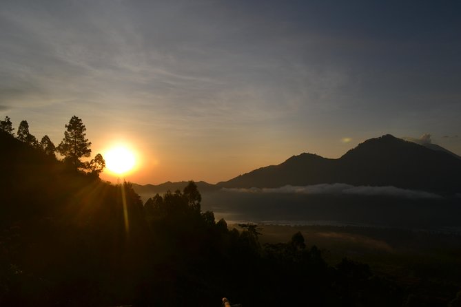 Batur Sunrise Trekking - Sunrise From the Summit and Semi-Breakfast With Eggs and Tea