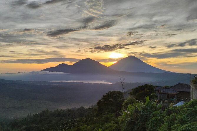Batur Volcano Sunrise Trekking, Rice Teracce & Bali Coffee Plantation Tour - The early pickup: when your day really starts