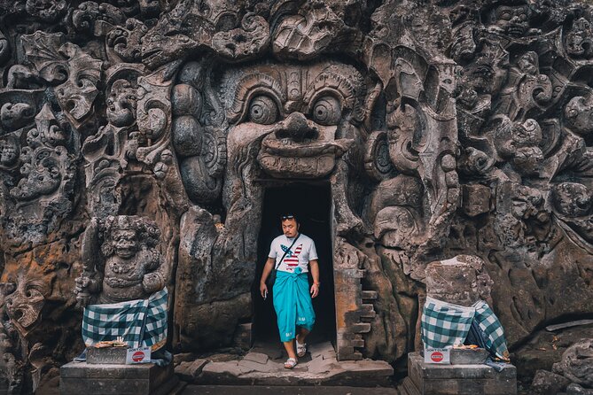 Best of Bali : Bali Temples , Rice Terrace and Waterfall Tour - Tegenungan Waterfall: great views, real steps, and swim gear