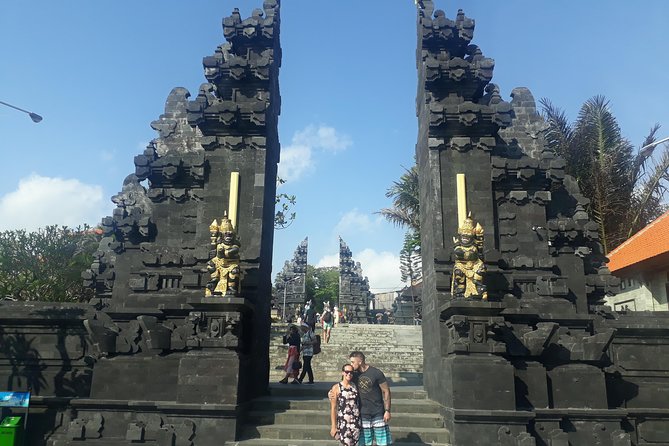 Best of Bali Tanah Lot & Uluwatu Temple Tour Package - The basic plan: temples, beaches, and a coffee stop in one day