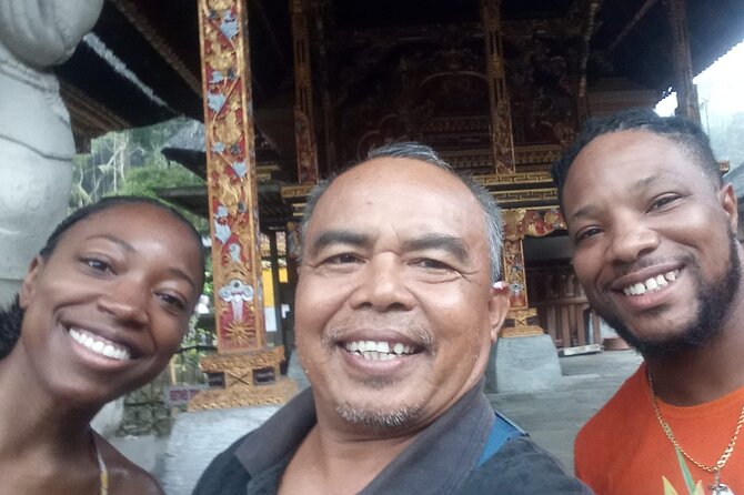 Best Of Ubud And Tanah Lot Temple Private Guide Tour - Stop 2: Taman Ayun Temple, fish ponds, and temple architecture