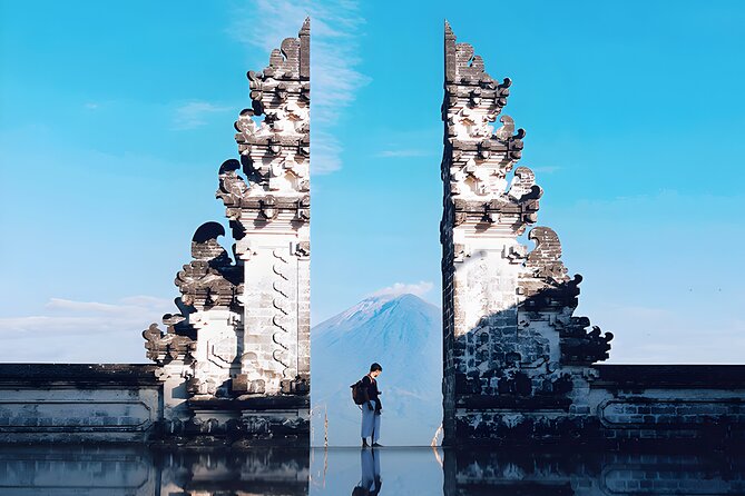 Blue Lagoon Snorkeling and The Gates of Heaven Tour - Tirta Gangga Water Garden: Balinese-Chinese design you can walk through