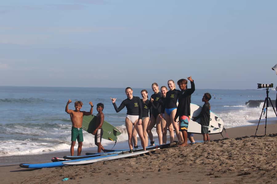 Canggu: 2-Hour Surf Course - Safety in Practice: Lifeguards, Leashes, and Smart Briefings