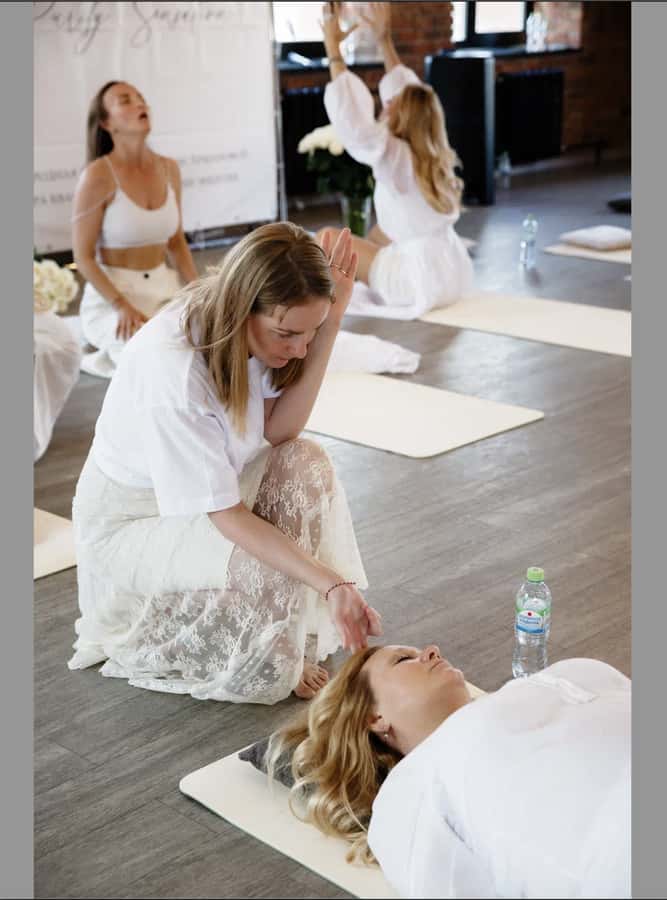 Canggu: Kundalini Activation at ADDA YOGA - Energy work - Your session format: lying down, relaxing, and letting the facilitators work