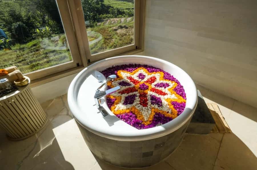 Canggu: Spa and Bath Experiences at Svaha Spa Padang Linjong - Who Should Book This Spa Experience in Bali
