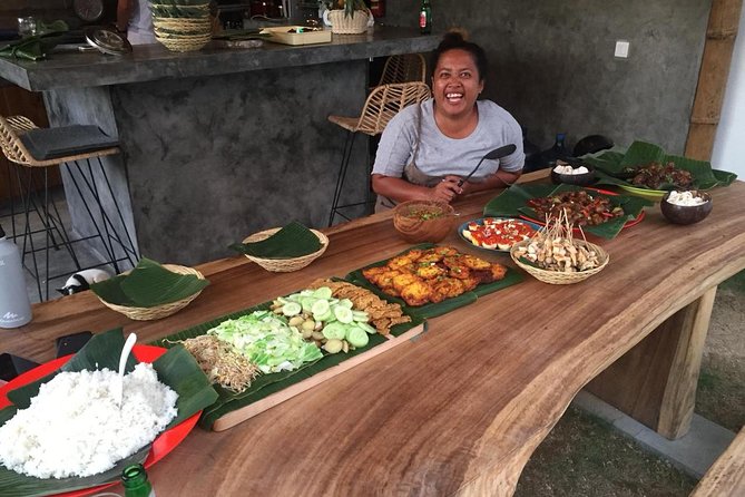 Cooking class in the comfort of your own personal villa. Yes, I'll come to you! - What You Learn: Three Indonesian Dishes With Real-World Flavors