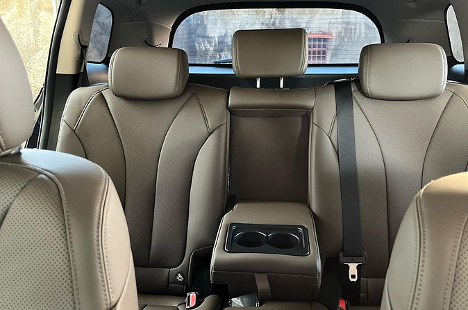 Eco Friendly Premium Electric Vehicle Airport Transfers - What’s Included (and What Isn’t) for a Smooth Arrival