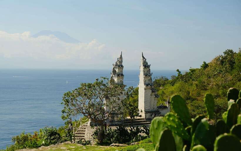 From Bali: Nusa Penida Private Snorkeling Tour with Lunch - Kelingking Cliff Viewpoint: The Land Stop That Justifies the Drive