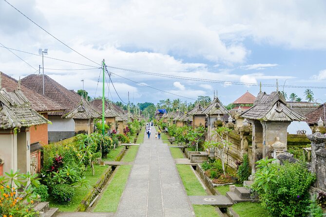 Full Day Kintamani Volcano View and Ancient Penglipuran Village - Tirta Empul Temple: the holy spring and purification pools