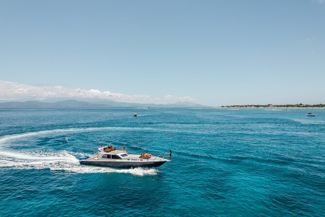 Full Day Nusa Penida by Honey Milk Yacht 13 meters - Lunch at Khamara: views plus a private beach moment