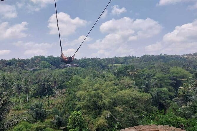Full Day Private Tour from Tegenungan Waterfall to Tanah Lot - Getting picked up in Seminyak and staying on schedule