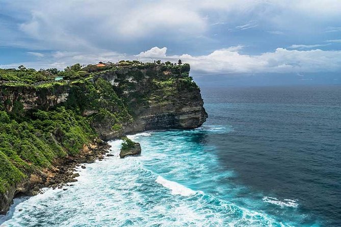 Halfday Tour:Uluwatu Temple,Kecak Dance and Dinner Jimbaran Beach with Transport - Jimbaran Bay: Beach Time and Seafood Dinner at Local Restaurants