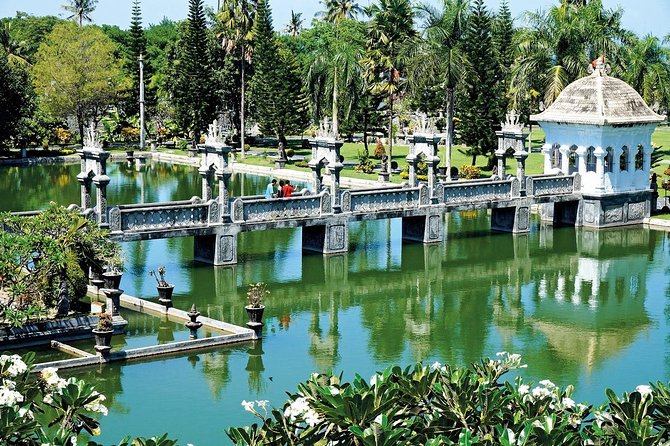 Lempuyang the Gate of Heaven Tour - Lempuyang Temple and the Gate of Heaven Photo: What Makes It Work