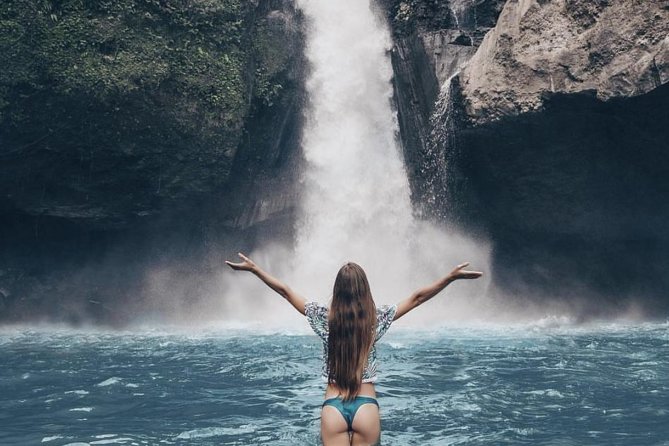Magical Ubud Rice Terrace Tour (Private & All-Inclusive) - Stop 1: Tegenungan Waterfall for swimming time and bright photos