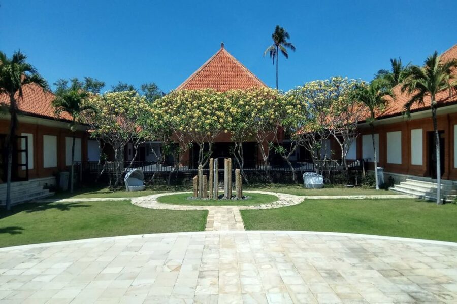 Nusa Dua: Museum Pasifika Admission Ticket with Audio Guide - Museum Pasifika in Nusa Dua: a calm art break with a real audio guide