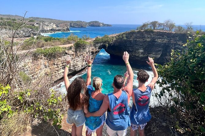 Nusa-Penida customize Tour - All inclusive - Lunch at a local restaurant: good to eat, but not a food holiday