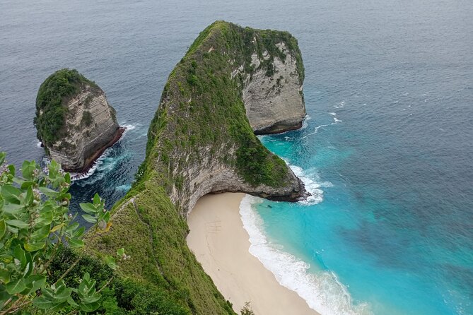Nusa Penida East And West Full Day Private Guided Tour - Kelingking Beach: the myth, the viewpoint, and the photo moment