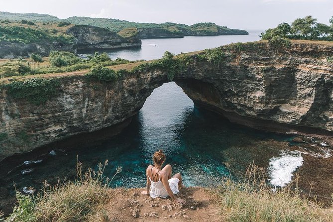 Nusa Penida Instagram Tour: Legendary Spots (Private & All-Inclusive) - Kelingking Beach: the T-Rex cliffs and your main photo payoff