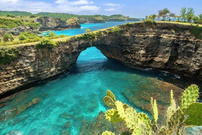Nusa Penida Instagram Unforgettable Tour - Crystal Bay: Black Crystal Sand and Snorkel Gear Choices