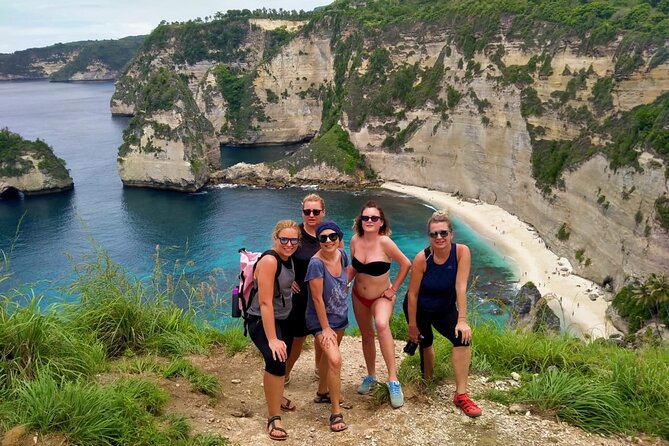 Nusa Penida Island Beach Tours Private All Inclusive - Stop 2: Kelingking Beach and the payoff of real viewpoint time