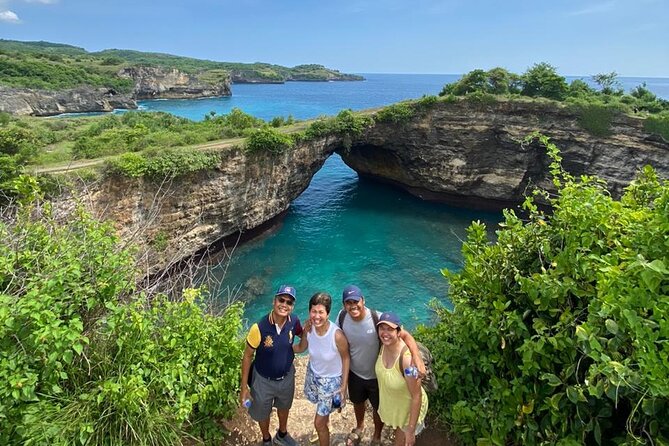 Nusa Penida Land Tour and 4 Points Snorkeling with Manta - The Snorkeling Part: 4 Points, One Boat Plan, and an Instructor
