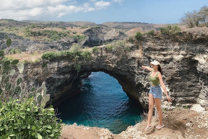 Nusa Penida One Day Trip to Instagrammable Spot by Penidago - Lunch near Kelingking Beach: simple Indonesian fuel that keeps you moving
