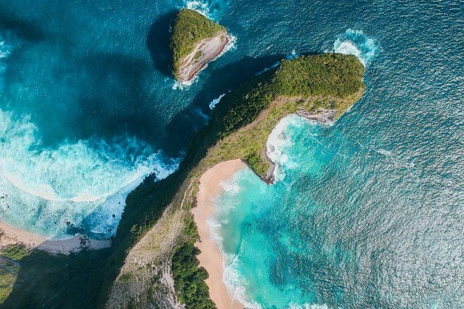 One Day Private Tour East & West Nusa Penida by Penidago - The private guide advantage on Penida’s narrow roads